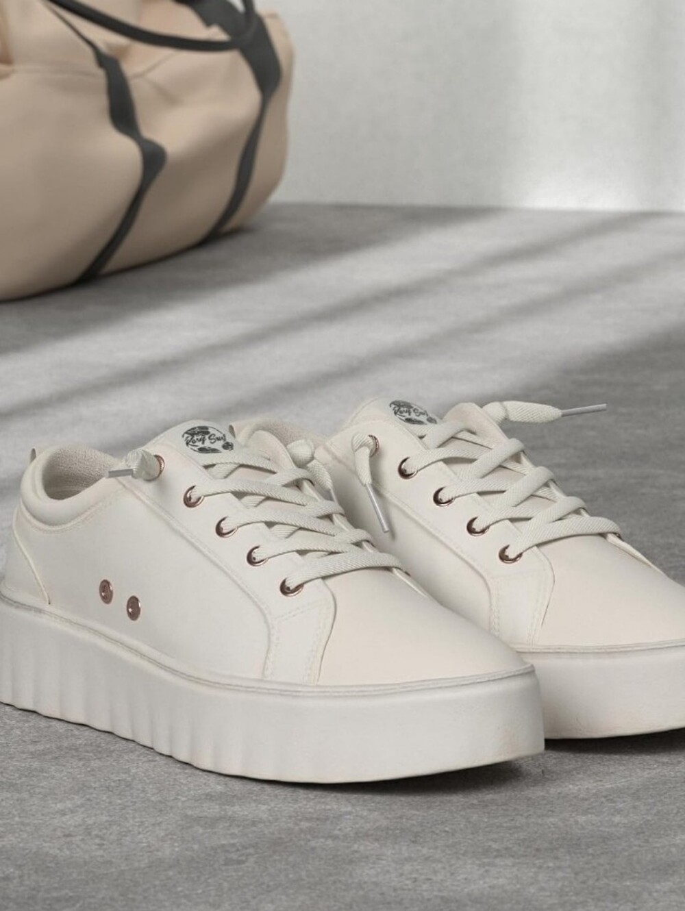 Roxy Sheilahh Flatform Sneakers- White